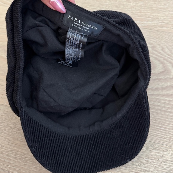 Zara Black Corduroy Hat - Picture 4 of 5